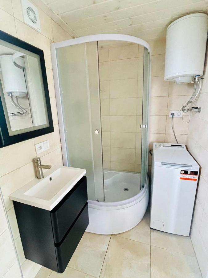 Tiny House Aan Het Water Op De Appelhof Villa Wommels Ngoại thất bức ảnh