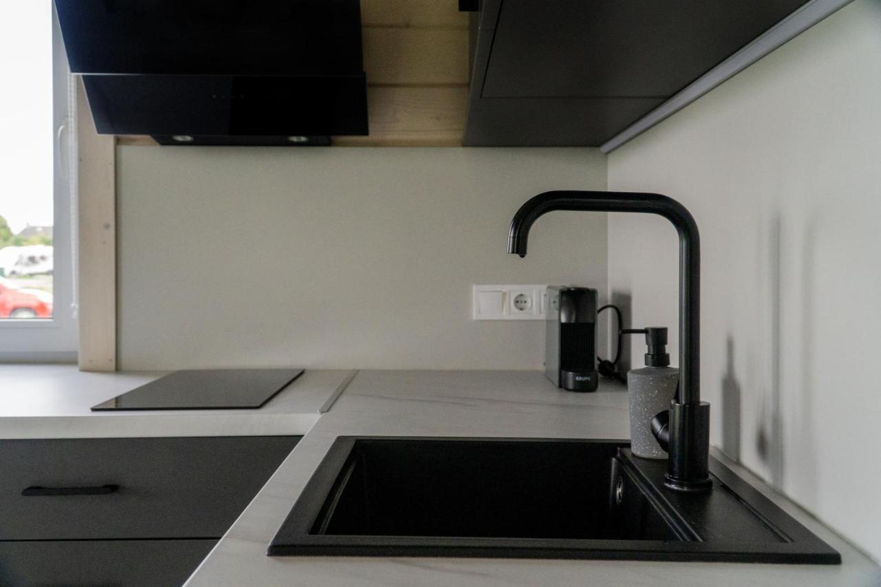 Tiny House Aan Het Water Op De Appelhof Villa Wommels Ngoại thất bức ảnh