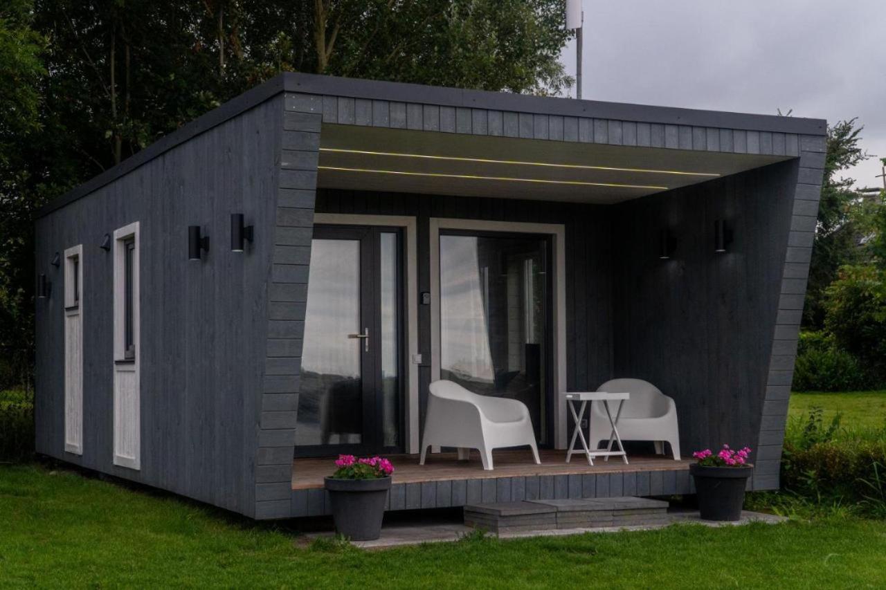 Tiny House Aan Het Water Op De Appelhof Villa Wommels Ngoại thất bức ảnh